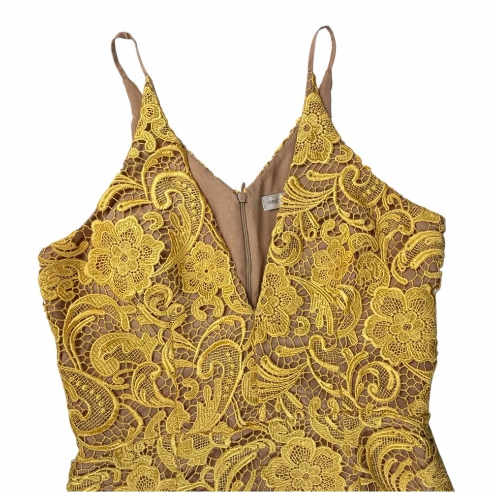 Elegant Yellow Lace Dress - Picture 5 of 11